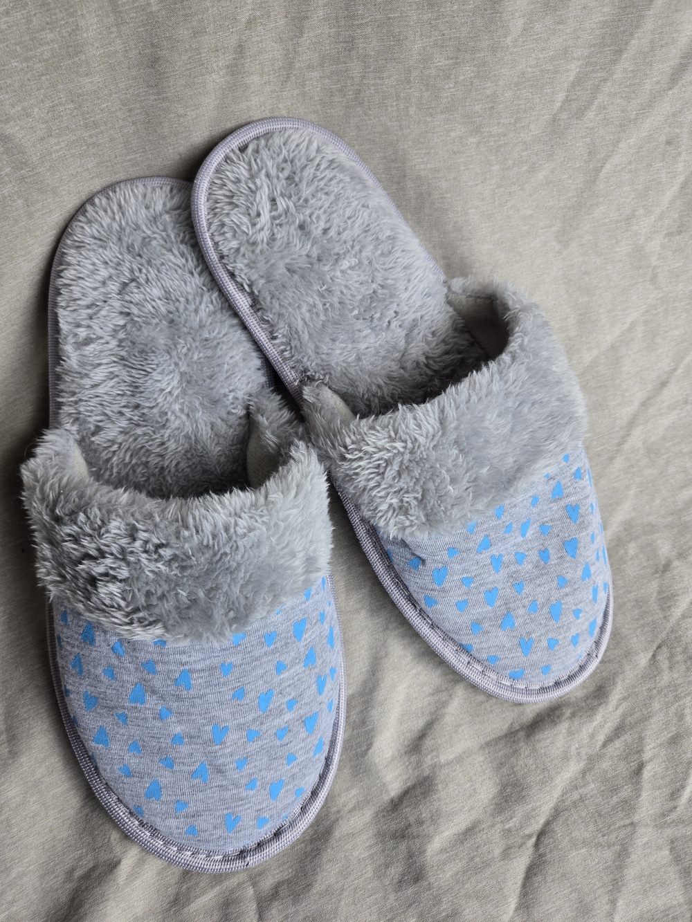 Women's Grey Plush Faux-Fur Slide Slippers Womens 7 Or 8 ๐